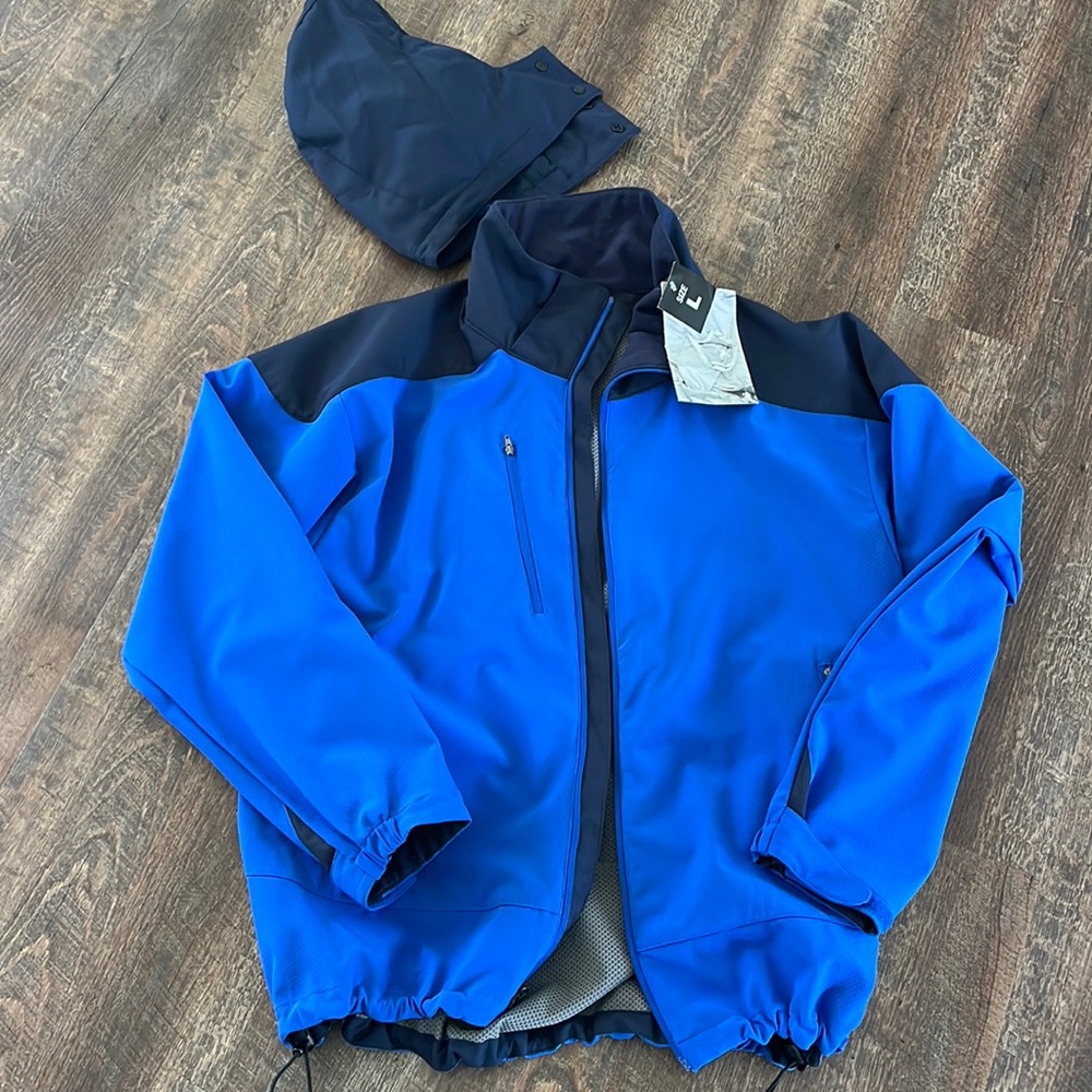Men’s size large Tri-mountain coat